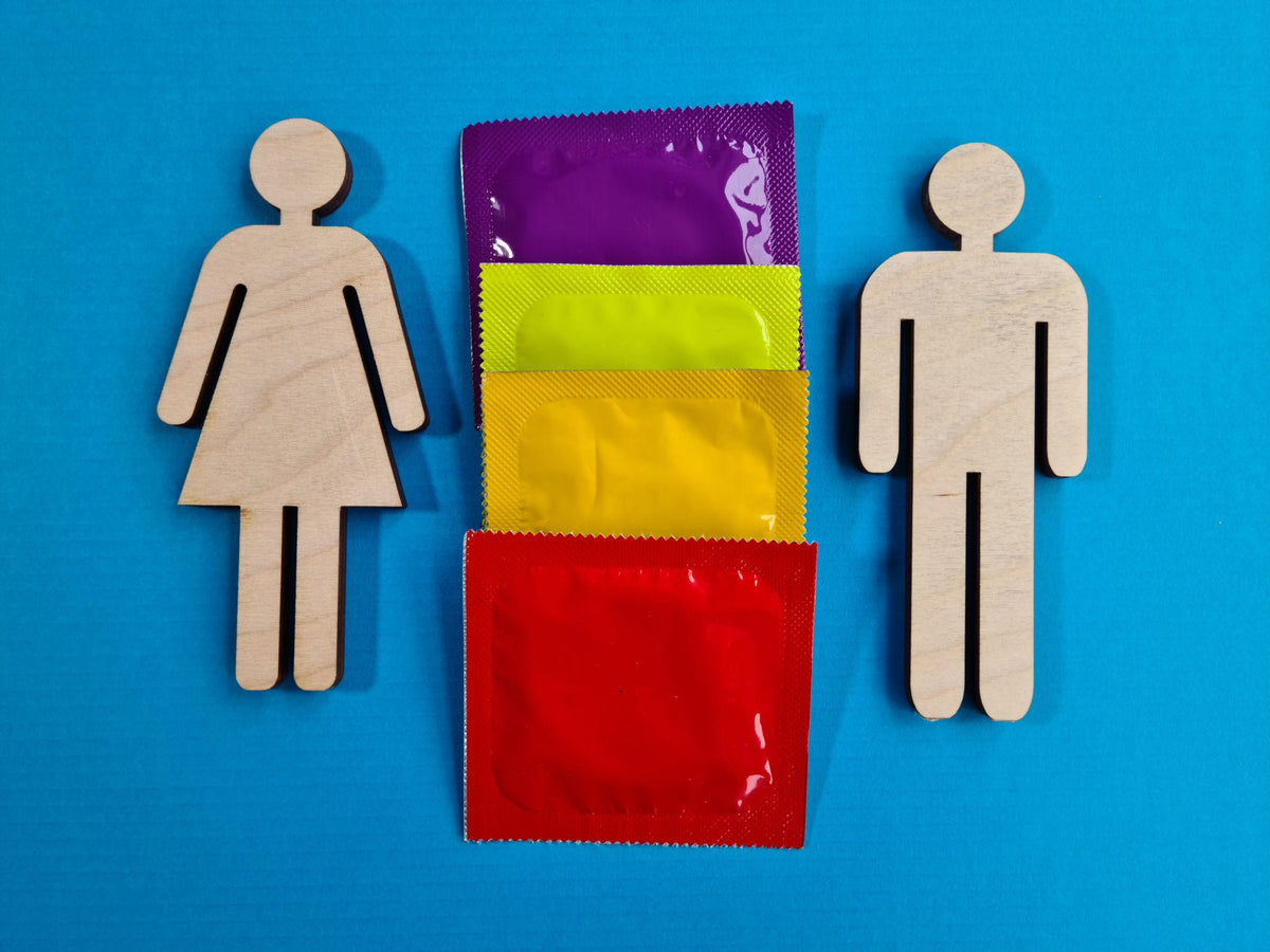 Could You Be Allergic to Condoms? Symptoms, Latex Allergy Signs, and Safer Alternatives
