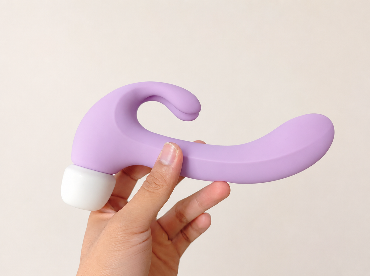 How to Tell If a Woman Is Having an Orgasm—and If She's Faking